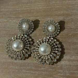 Elegant Gold and Pearl Bridal Earrings